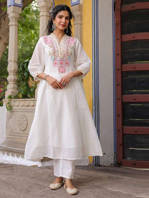 women three quarter sleeve anarkali kurta pant with dupatta set - 21941545 - Standard Image - 0