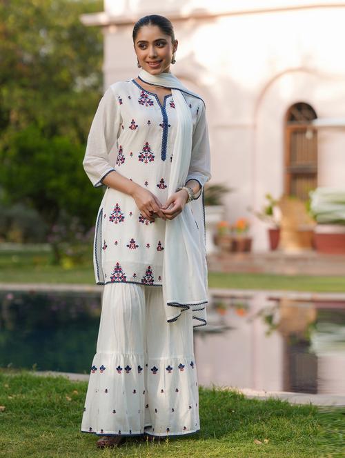 women three quarter sleeve kurta sharara with dupatta set - 21941556 - Standard Image - 0