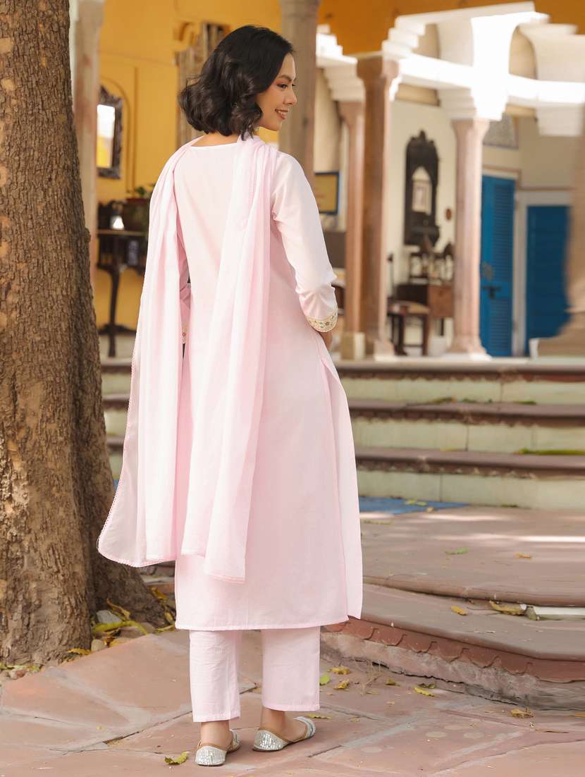women three quarter sleeve kurta pant with dupatta set - 21941564 - Standard Image - 4