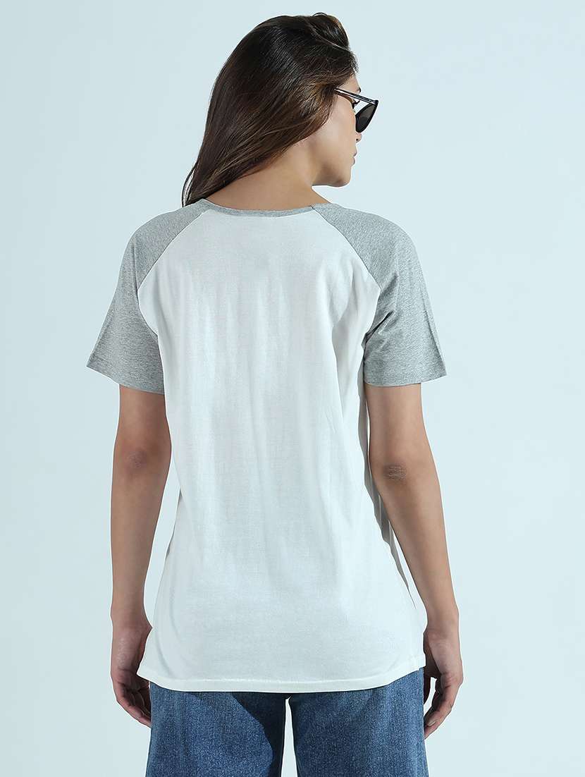 women printed short sleeve regular fit t-shirt - 21941647 -  Standard Image - 4