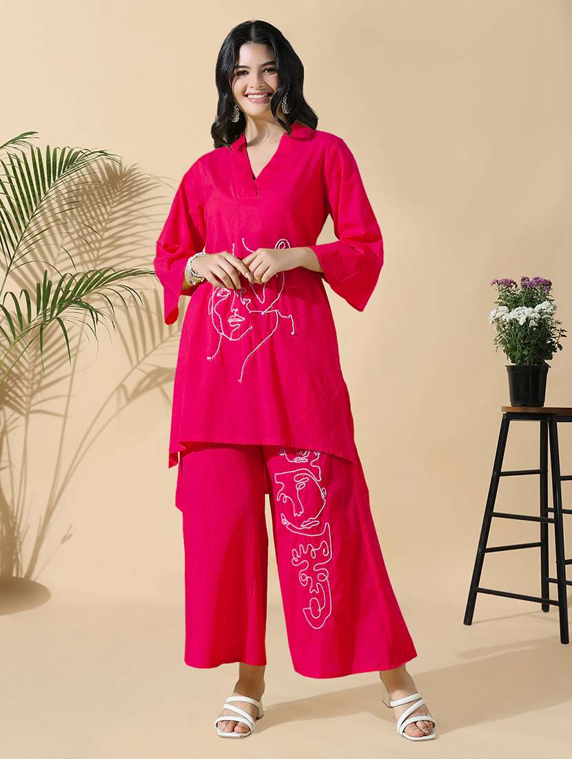 women three quarter sleeve kurta palazzo set - 21941657 -  Standard Image - 1