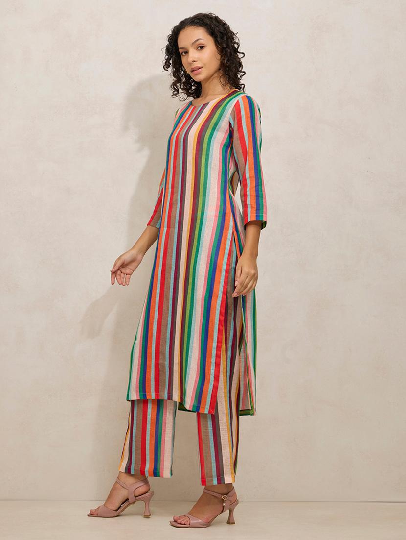 women three quarter sleeve kurta pant set - 21941661 - Standard Image - 4