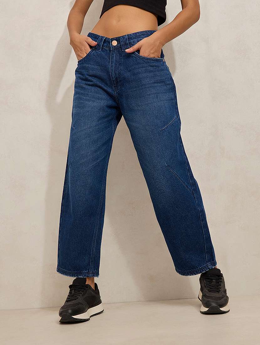 women solid mid rise straight fit jean - 21941815 - Zoom Image - 0