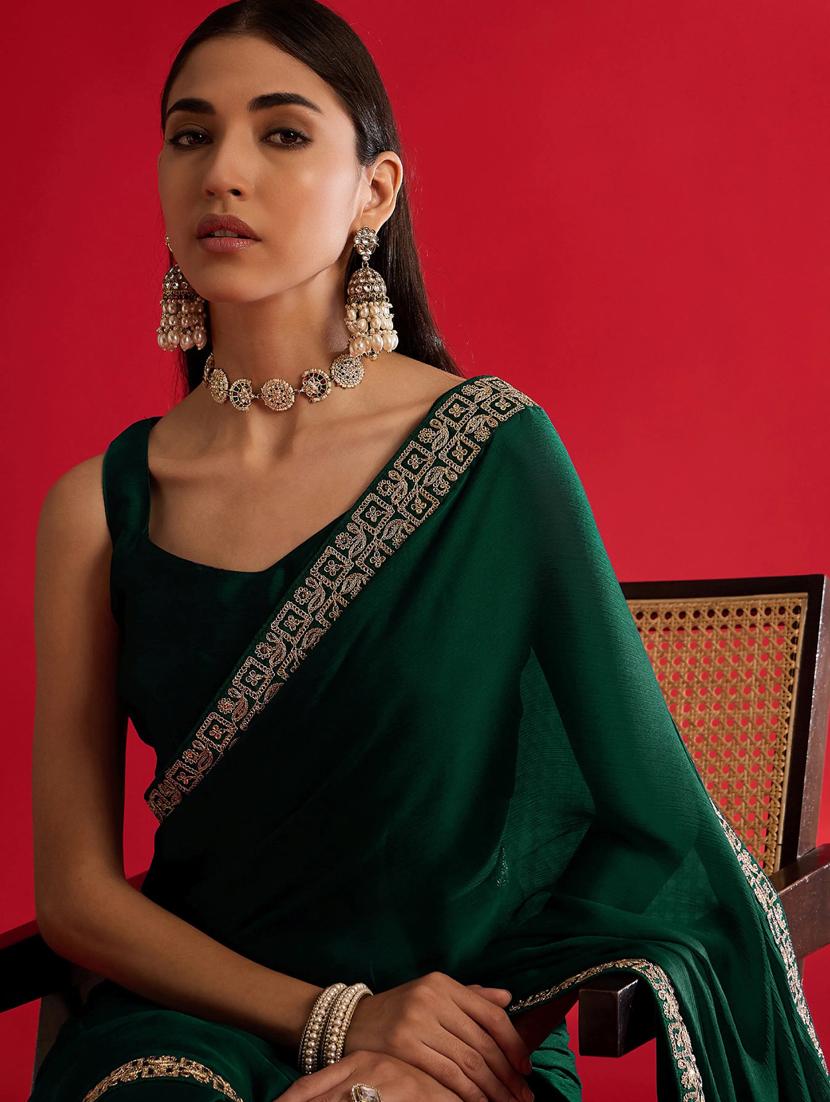 women solid with bordered saree with blouse - 21941987 - Standard Image - 4