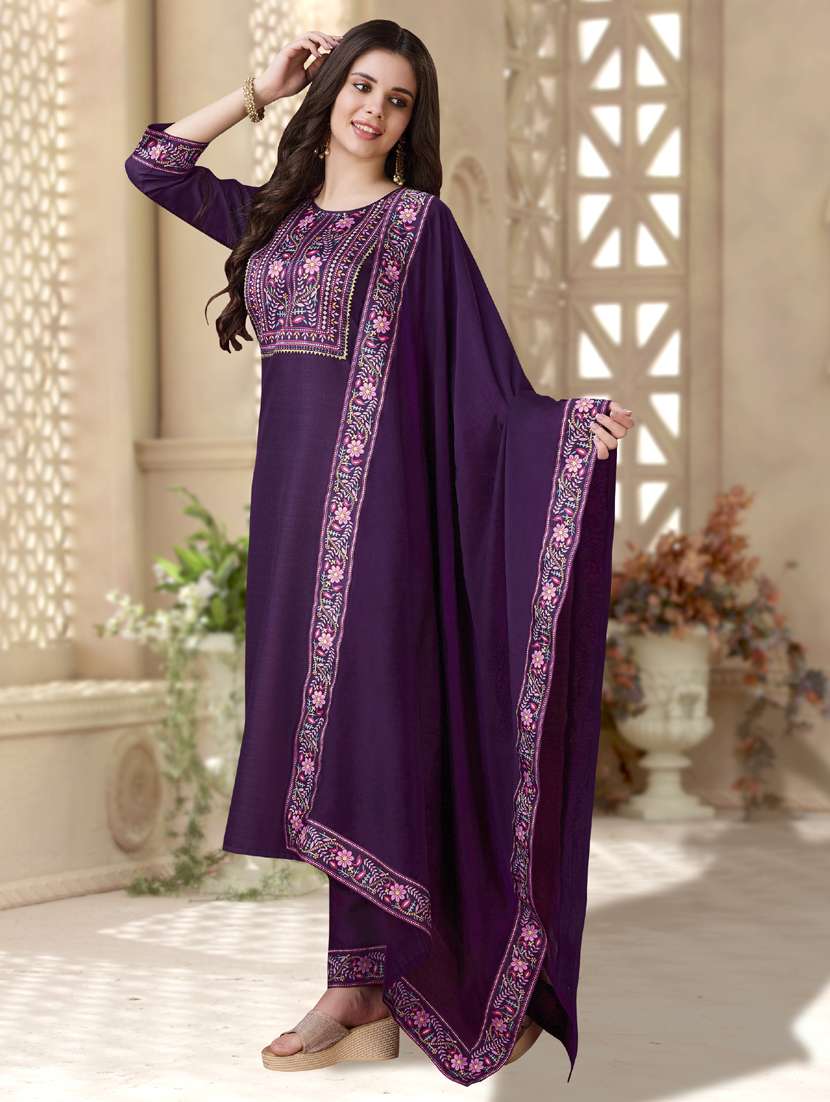 women three quarter sleeve kurta pant with dupatta set - 21942006 -  Standard Image - 1