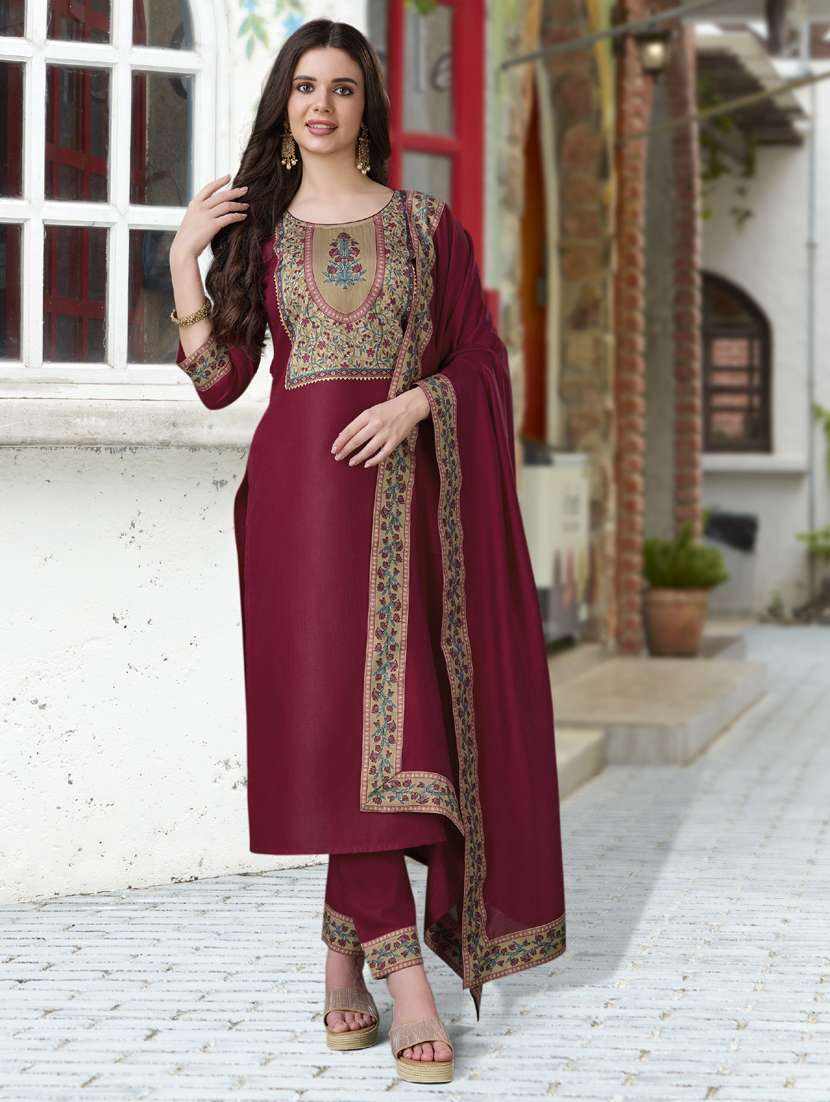 women three quarter sleeve kurta pant with dupatta set - 21942008 - Standard Image - 4