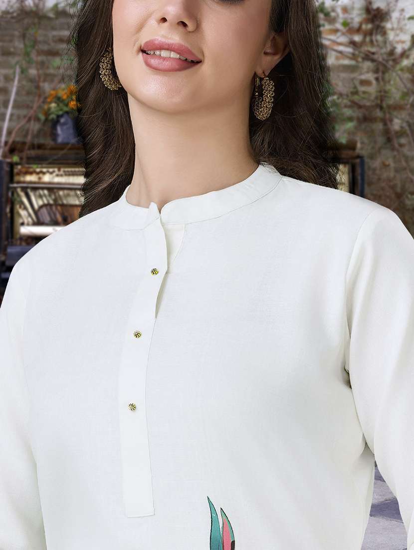 women three quarter sleeve kurta pant set - 21942014 -  Standard Image - 4