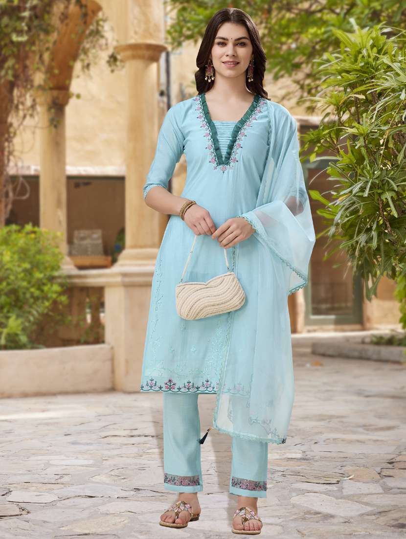 women three quarter sleeve kurta pant with dupatta set - 21942015 - Standard Image - 4