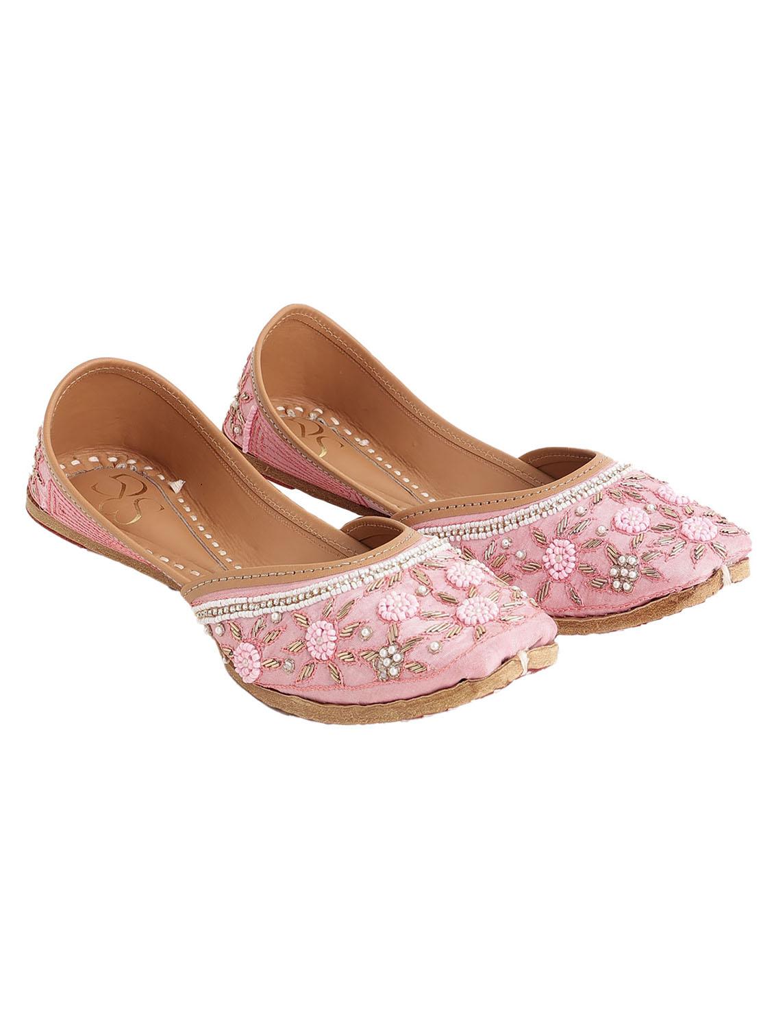 women embroidered slip on juttis - 21943246 - Standard Image - 1