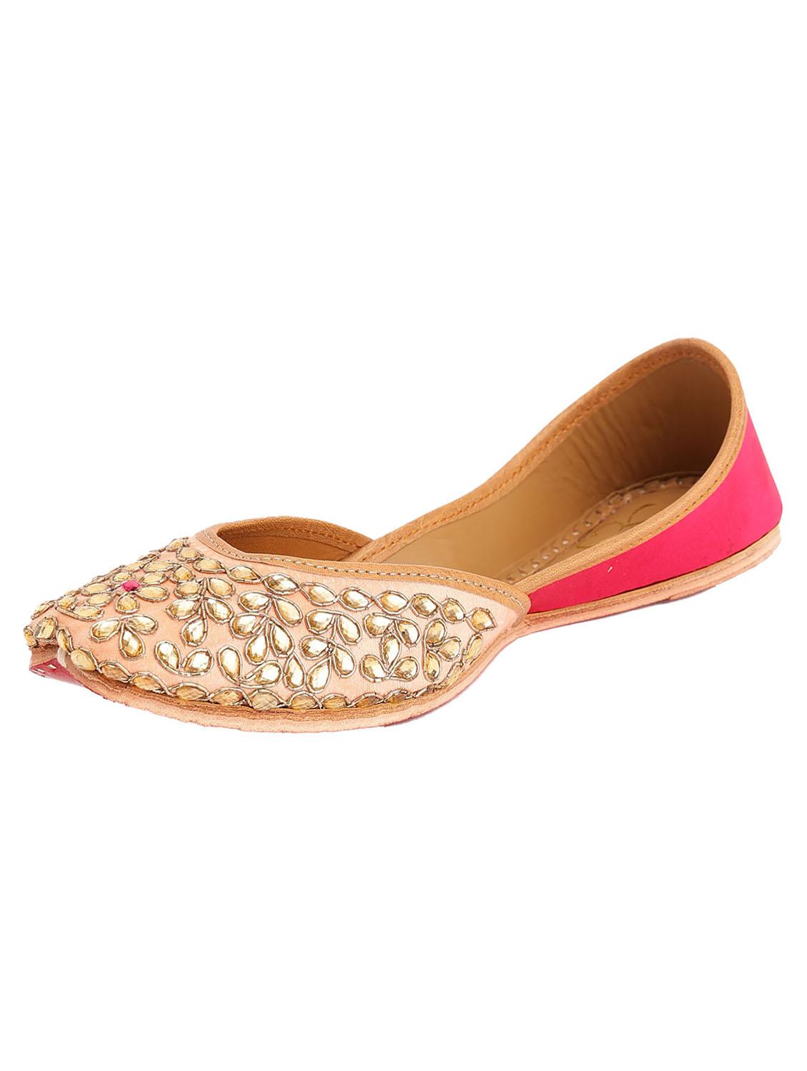 women embroidered slip on juttis - 21943247 -  Standard Image - 1