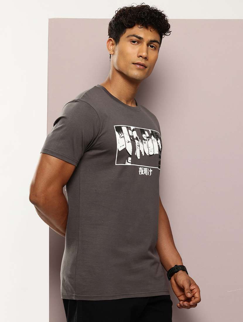 men chest print round neck regular fit t-shirt - 21943481 - Standard Image - 1