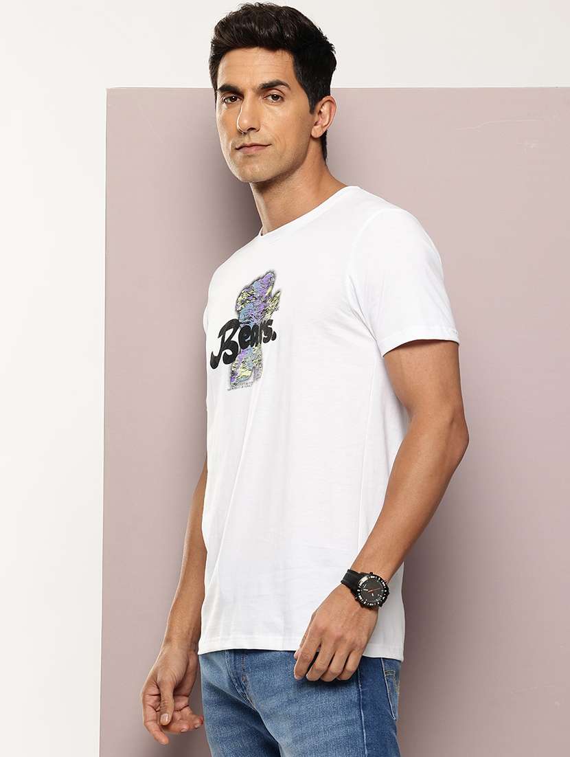men chest print round neck regular fit t-shirt - 21943497 - Standard Image - 1