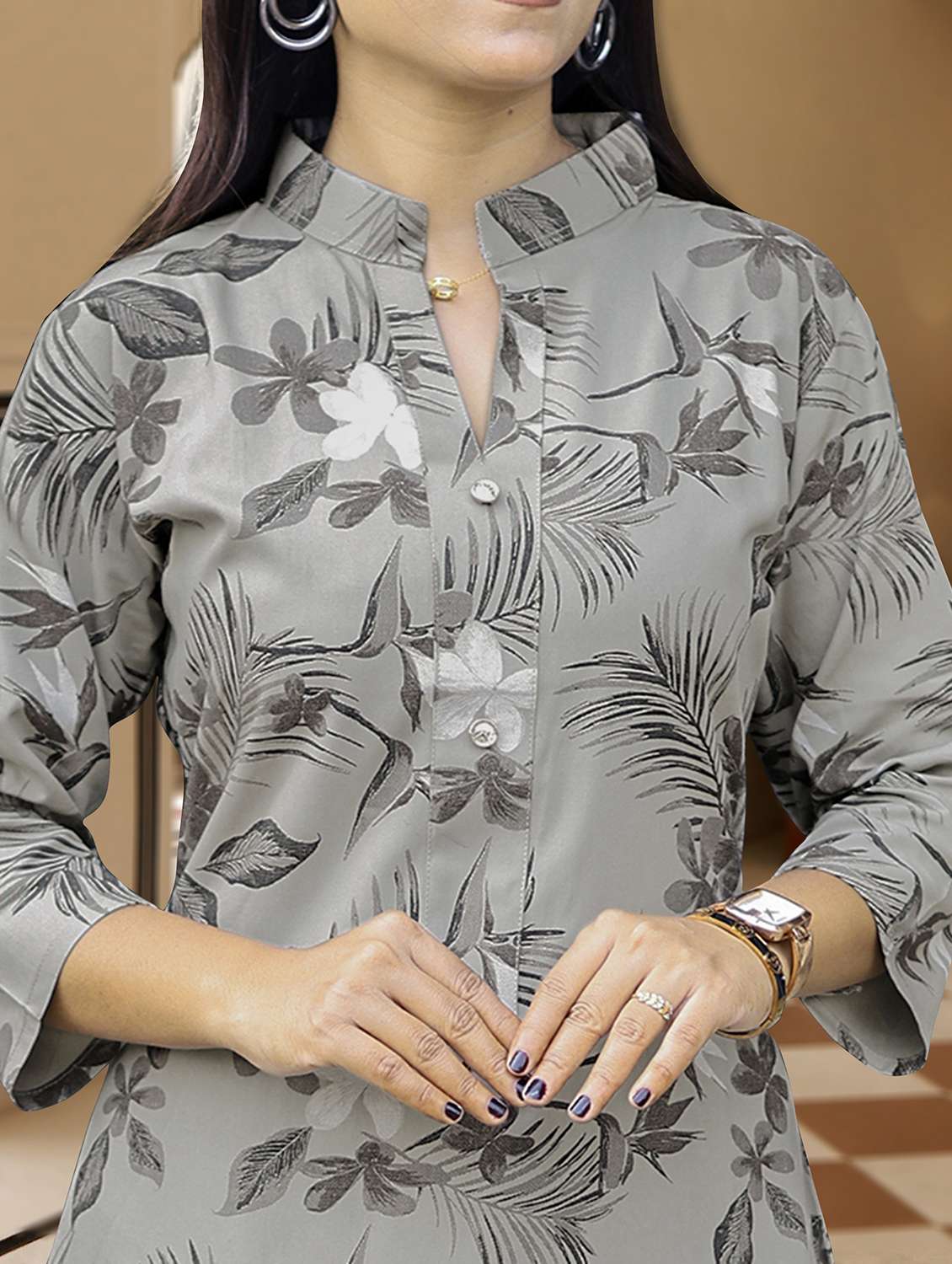 women three quarter sleeve kurta palazzo set - 21943609 - Standard Image - 4