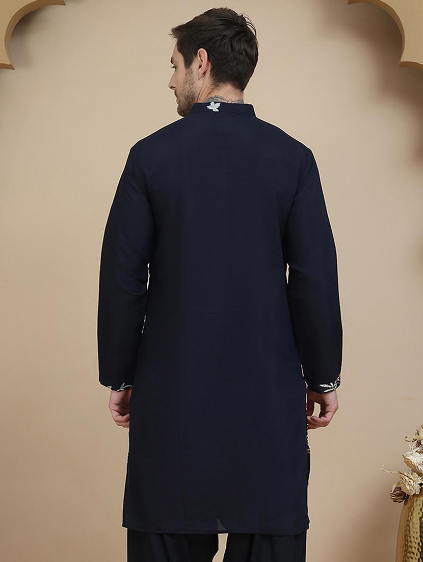 men embroidered mandarin neck long kurta - 21943637 - Standard Image - 4