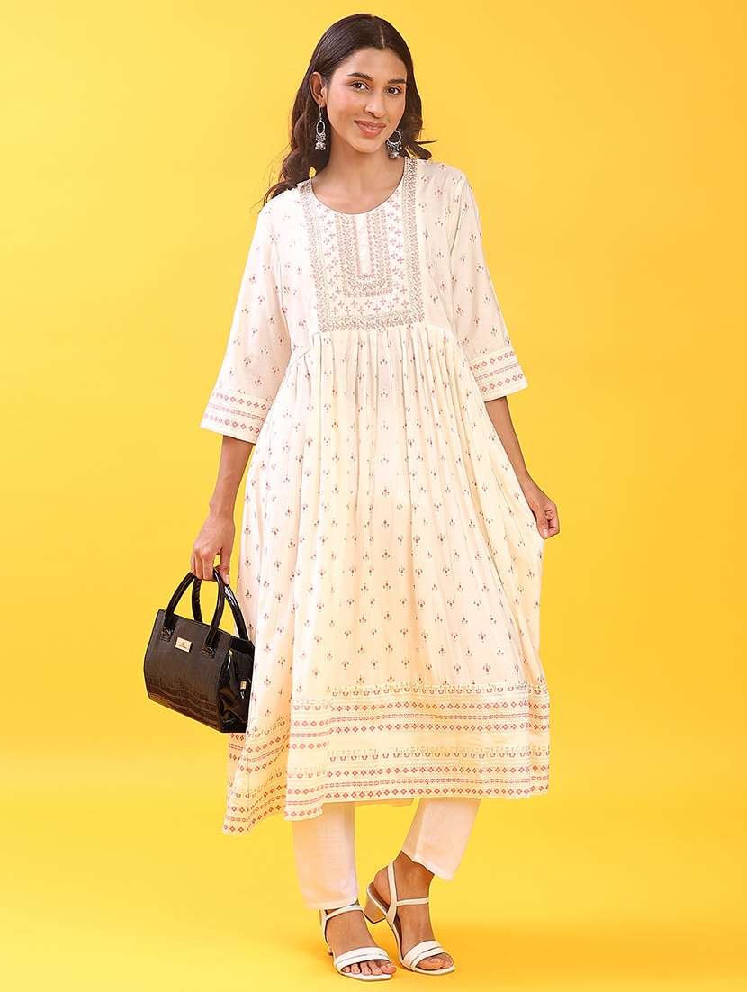 women three quarter sleeve flaredkurta