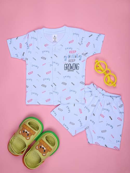 boys printed t-shirt & shorts twin set - 21943826 - Standard Image - 0