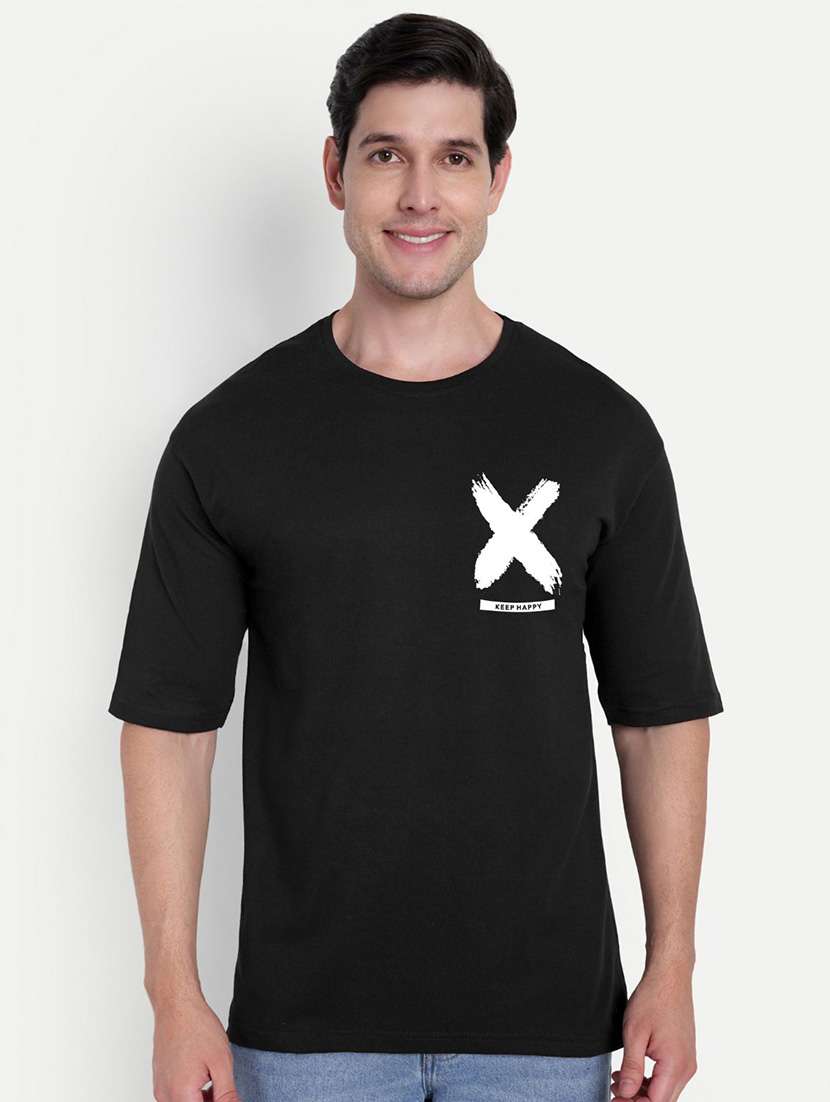 men black short sleeve oversized t-shirt - 21944425 -  Standard Image - 1