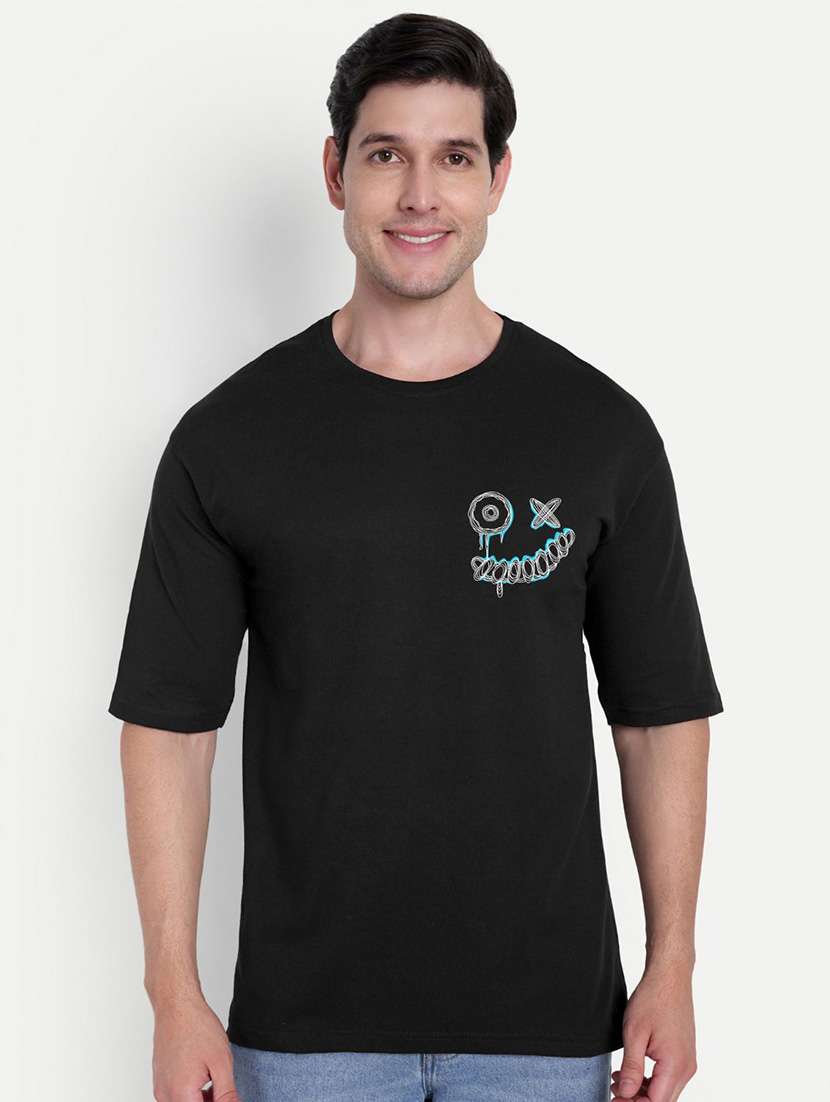 men black short sleeve oversized t-shirt - 21944426 -  Standard Image - 1