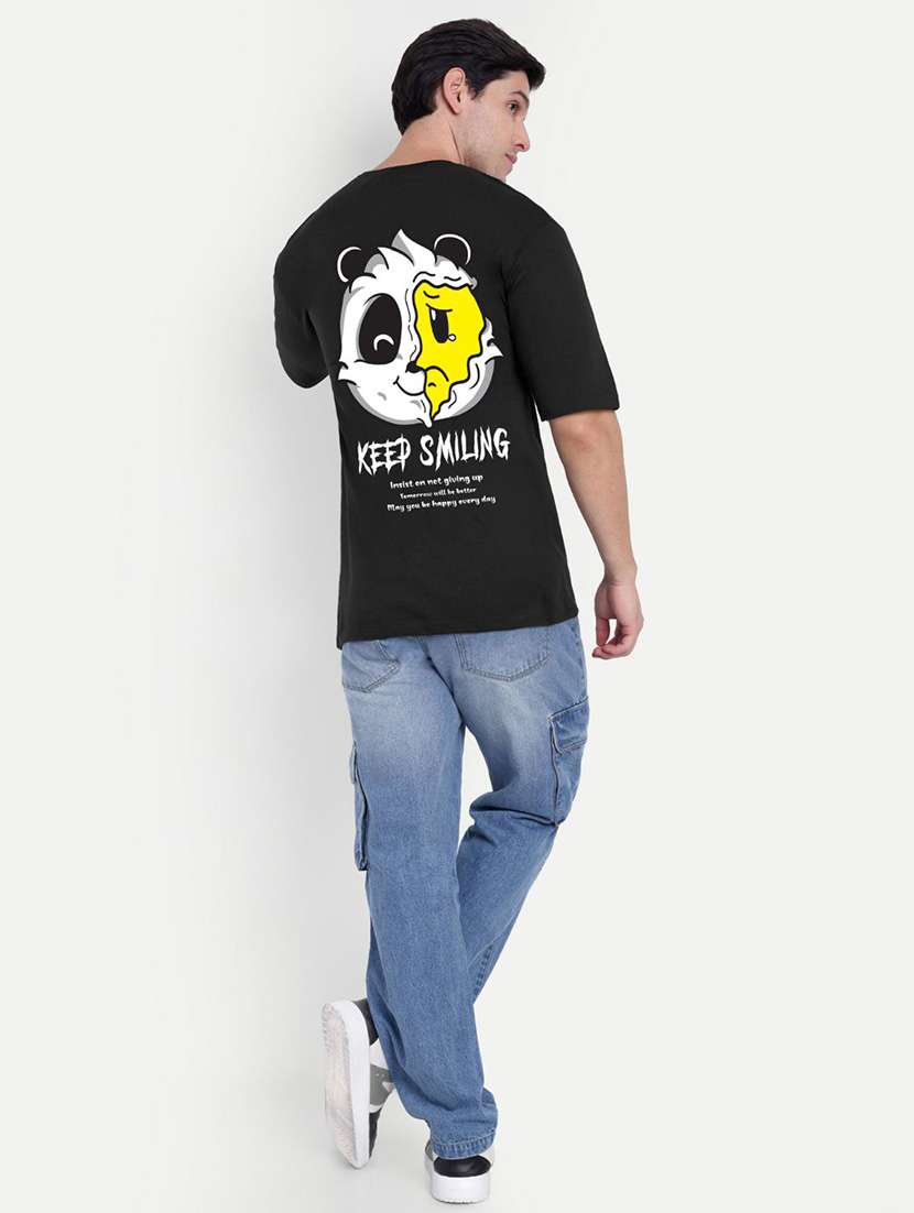 men black short sleeve oversized t-shirt - 21944428 - Standard Image - 4