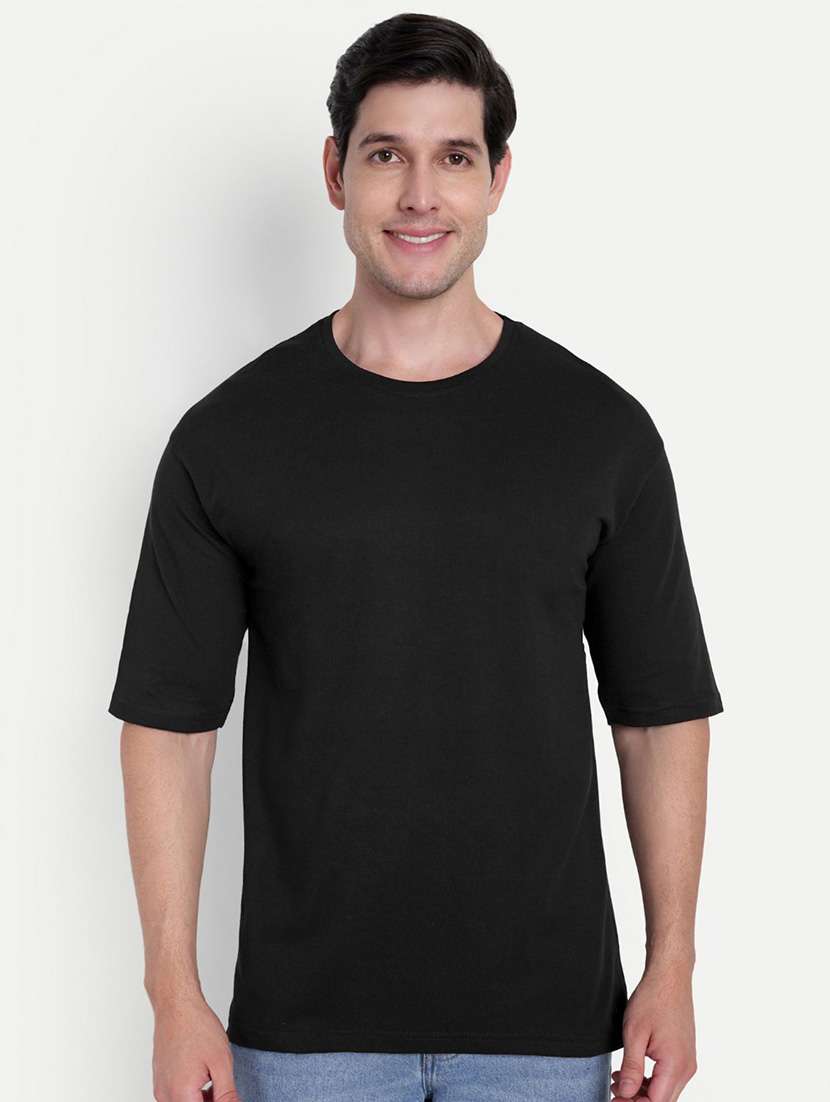 men black short sleeve oversized t-shirt - 21944431 -  Standard Image - 1