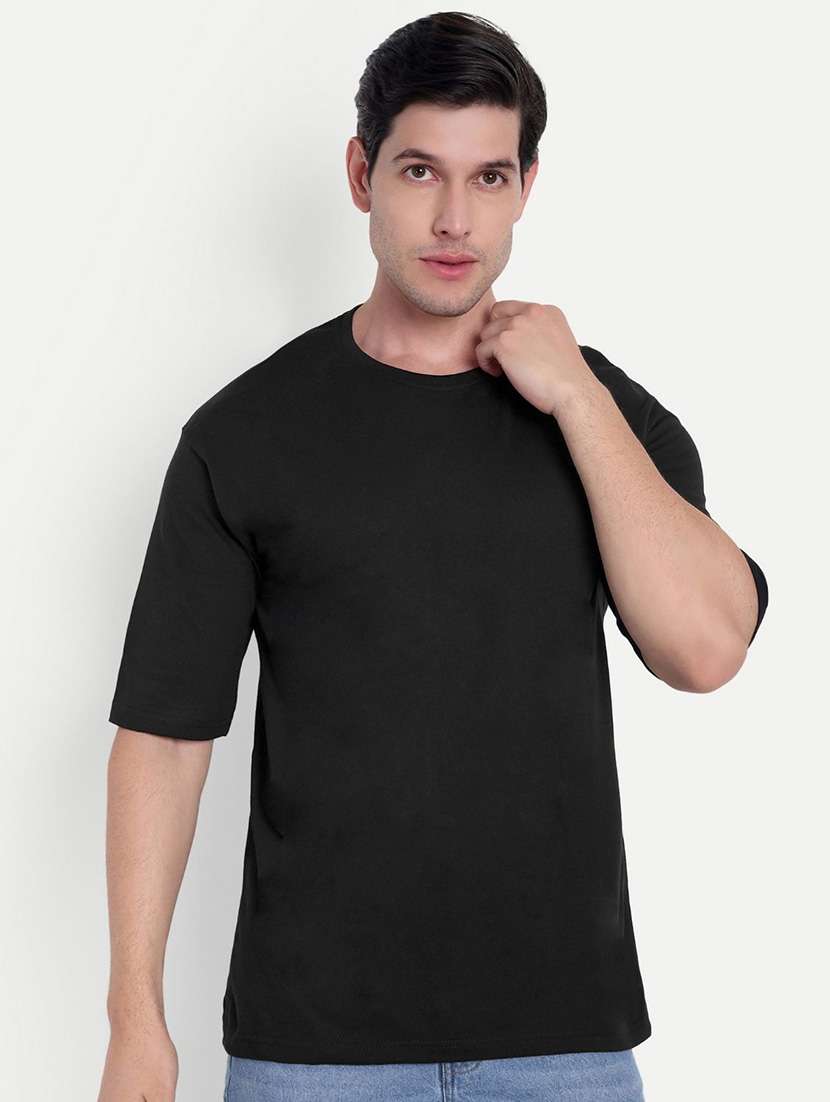 men black short sleeve oversized t-shirt - 21944434 -  Standard Image - 1