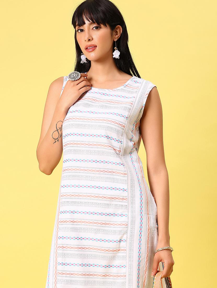 women white self design sleeveless straight kurta - 21944842 - Standard Image - 4
