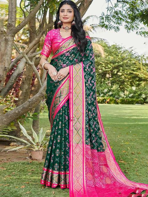 women self design patola saree with blouse - 21944876 - Standard Image - 0