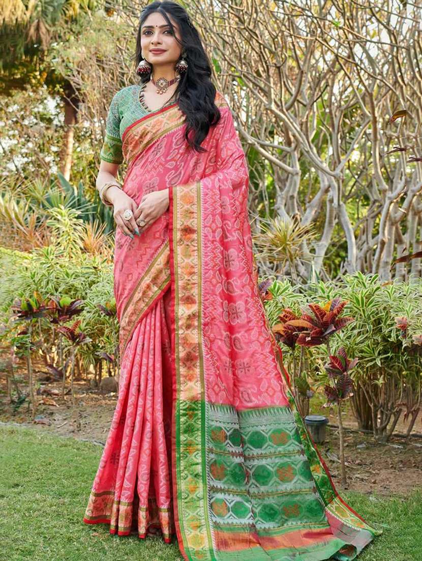 women self design patola saree with blouse - 21944881 - Zoom Image - 0