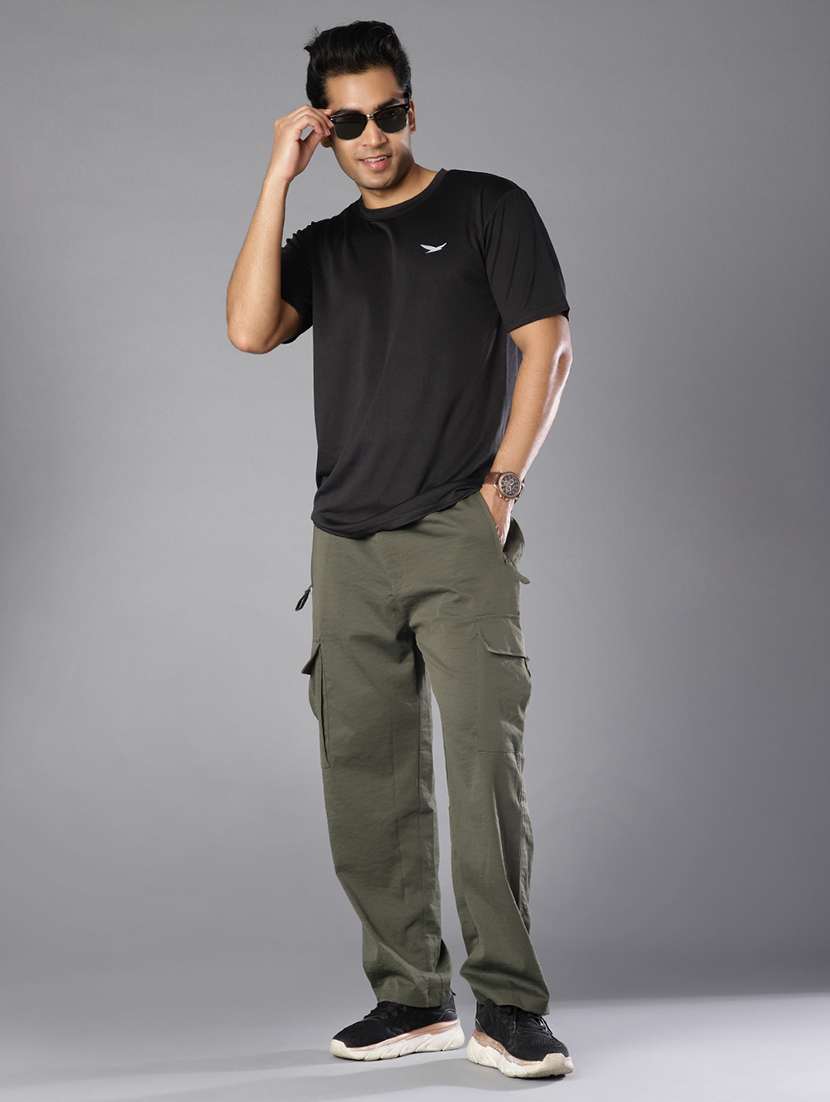 men solid mid rise cargo - 21946205 -  Standard Image - 4