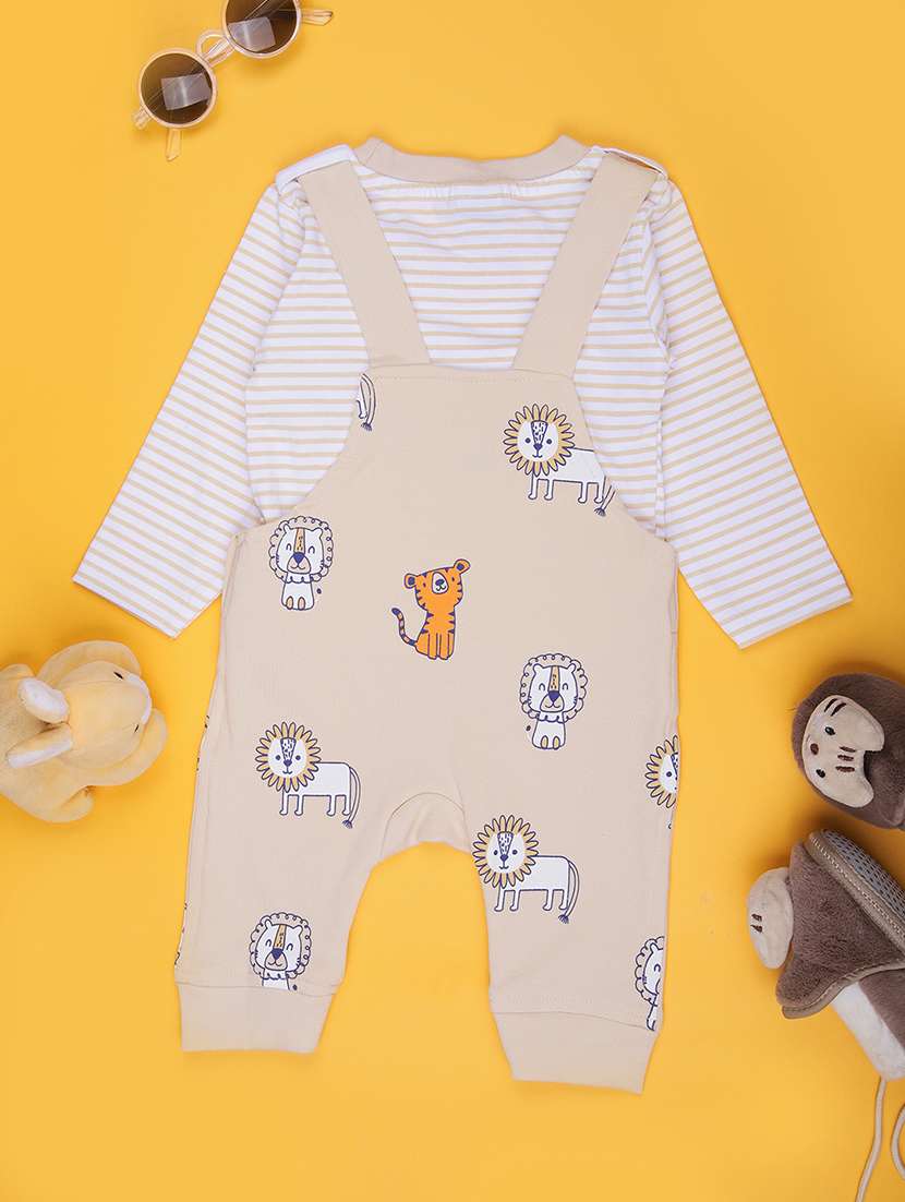 boys printed t-shirt & dungaree casual wear set - 21946257 -  Standard Image - 1