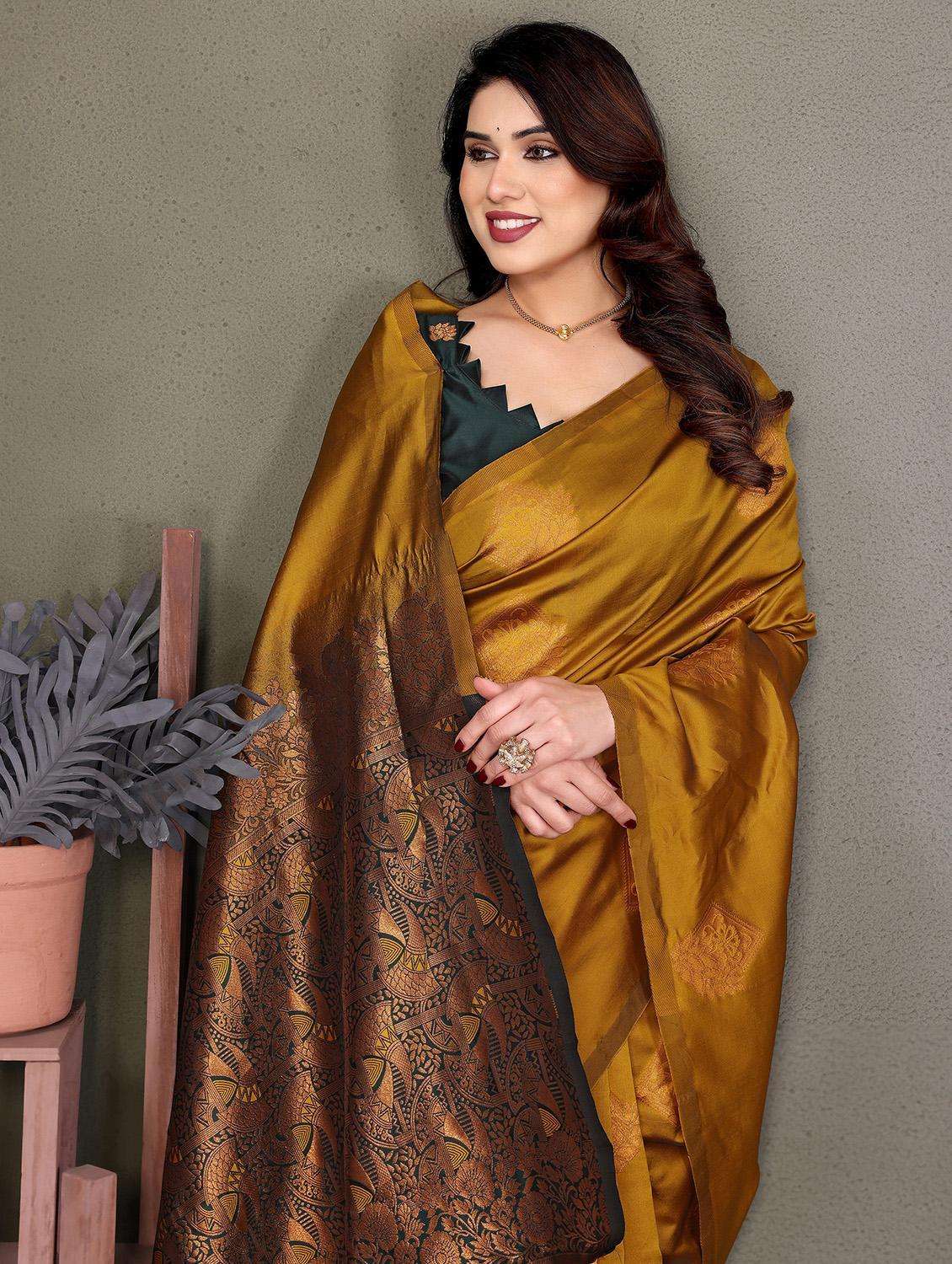 women self design banarasi saree with blouse - 21946725 -  Standard Image - 1