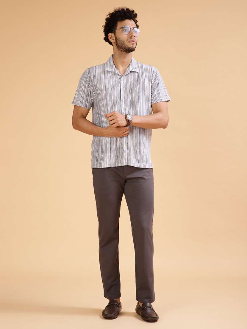 men solid mid rise flat front casual trouser - 21947158 -  Standard Image - 4