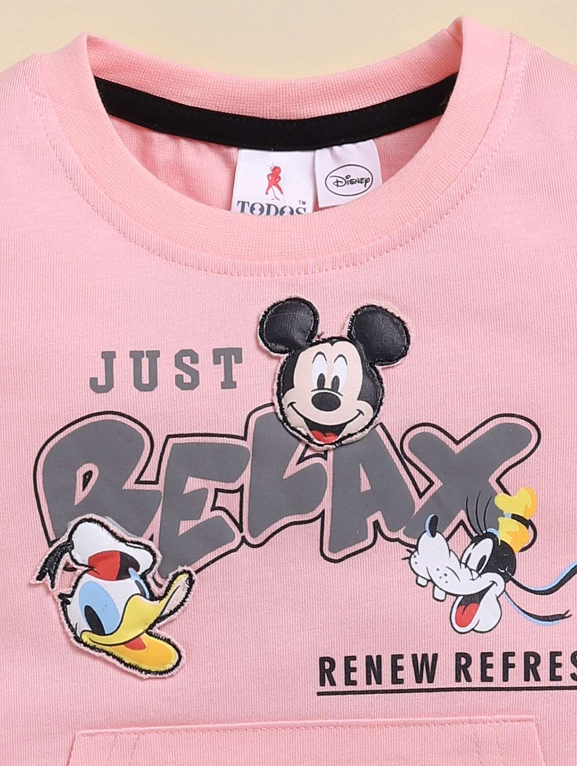 boys printed t-shirt and short set - 21947603 -  Standard Image - 4