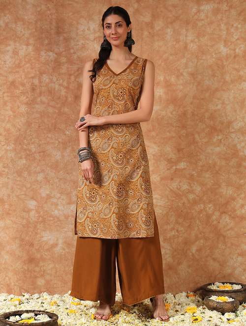 women printed sleeveless kurta palazzo set - 21947638 -  Standard Image - 0