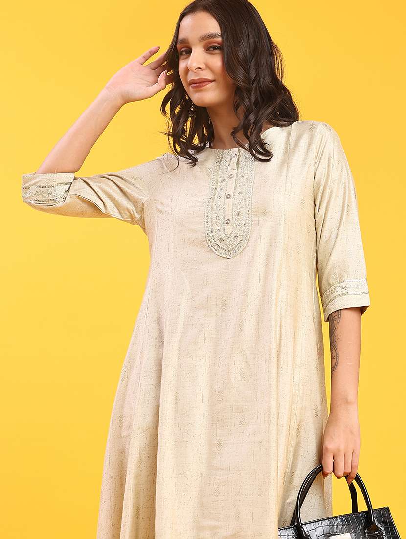 women three quarter sleeve a-line kurta - 21947810 -  Standard Image - 4