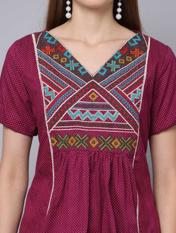 women embroidered short sleeve a-line ethnic dress - 21947867 -  Standard Image - 4