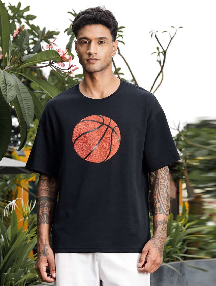 men chest print round neck regular fit t-shirt - 21947883 -  Standard Image - 1