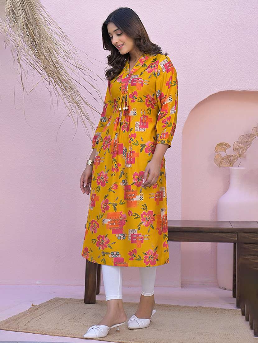 women three quarter sleeve a-line kurta - 21947952 -  Standard Image - 1