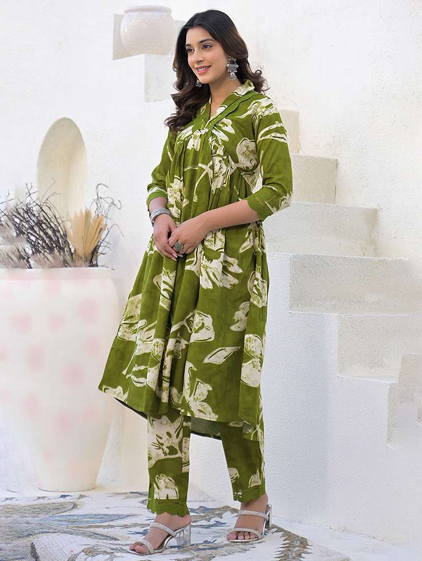women three quarter sleeve kurta pant with dupatta set - 21947956 -  Standard Image - 1