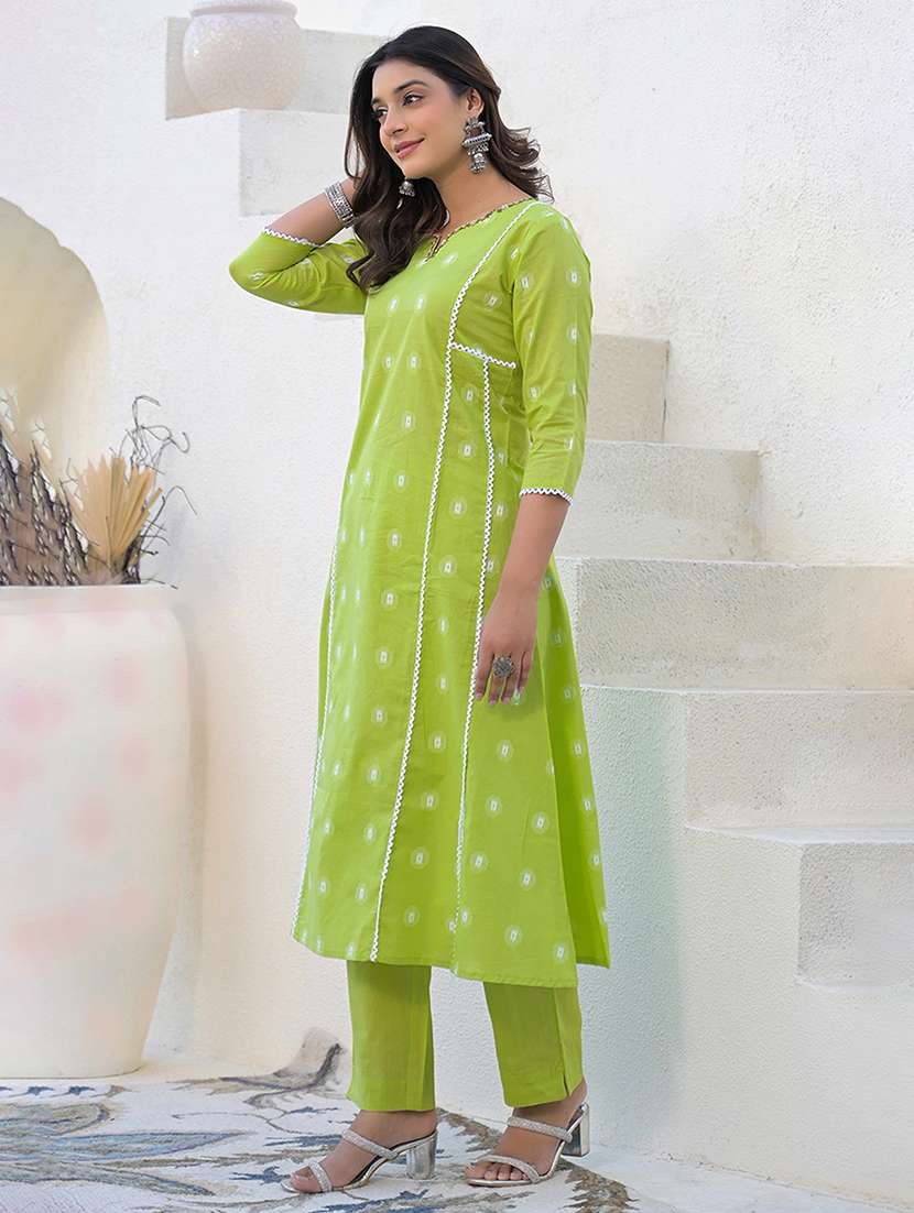women three quarter sleeve kurta pant set - 21947958 -  Standard Image - 1