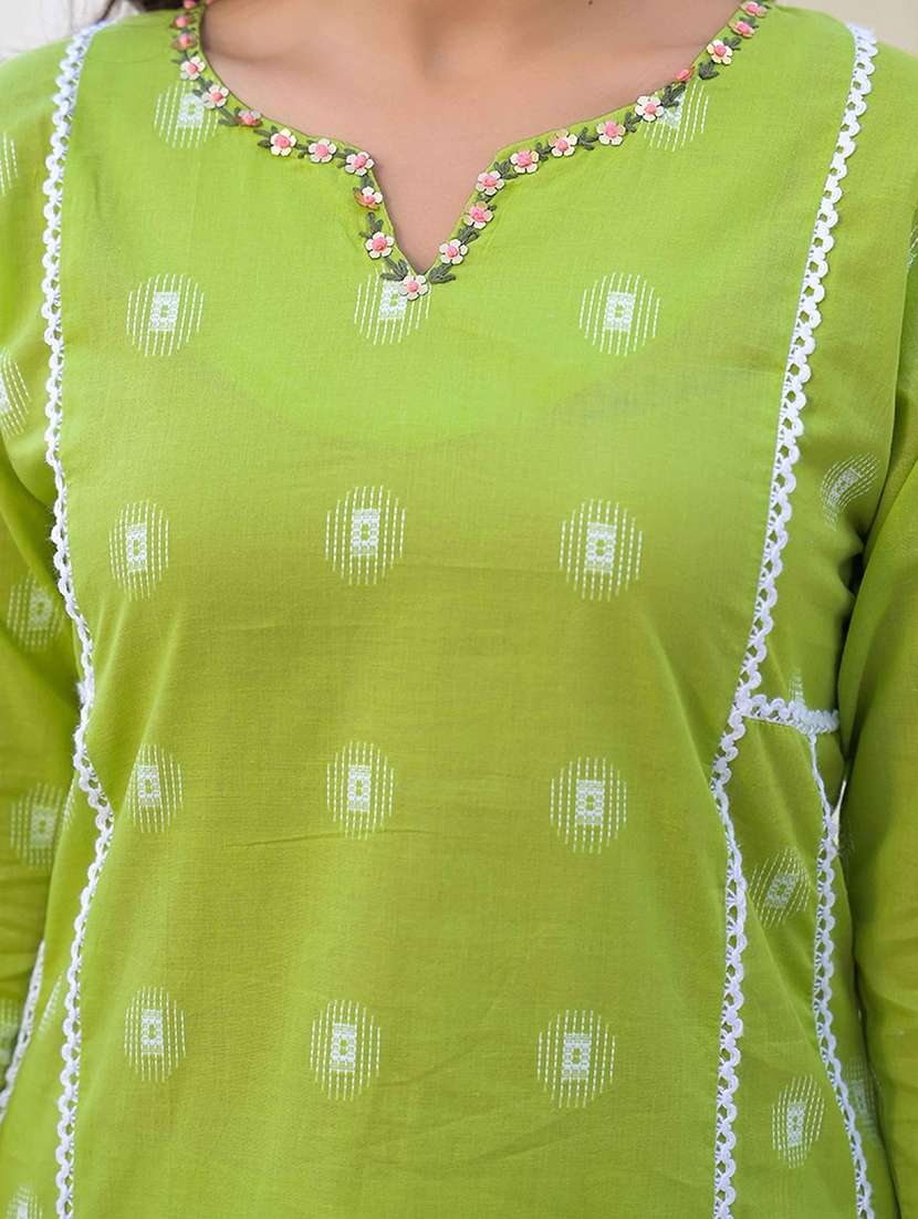 women three quarter sleeve kurta pant set - 21947958 -  Standard Image - 4