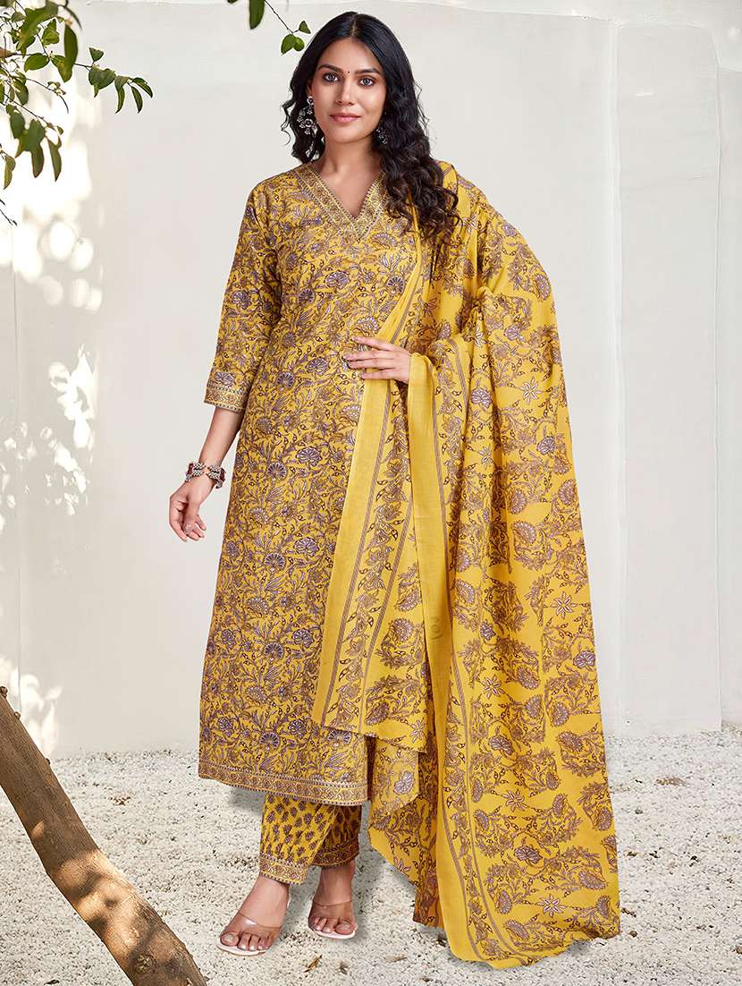 women three quarter sleeve kurta salwar with dupatta set - 21948530 -  Standard Image - 1