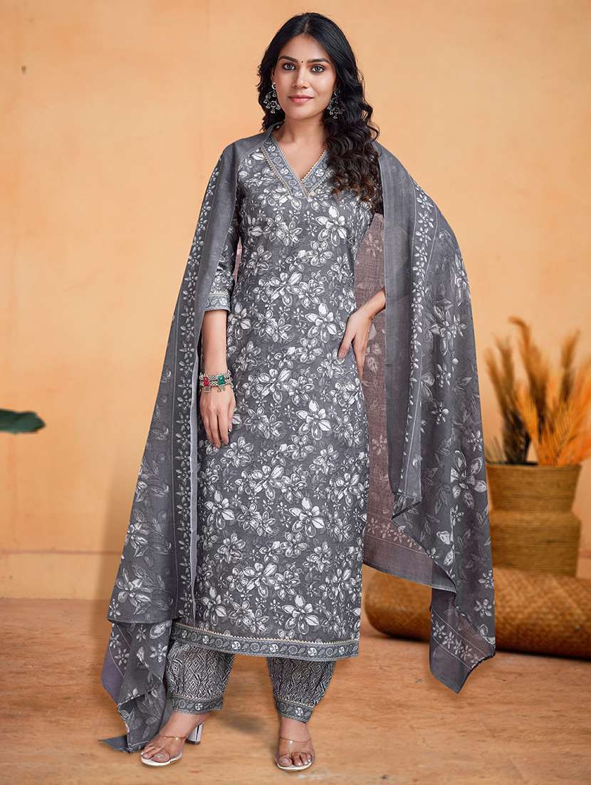 women three quarter sleeve kurta salwar with dupatta set - 21948532 -  Standard Image - 1