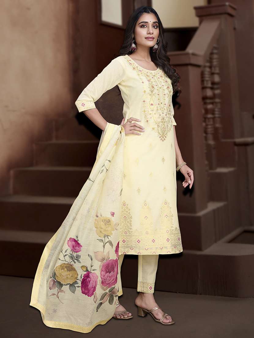 women three quarter sleeve kurta pant with dupatta set - 21948554 -  Standard Image - 1