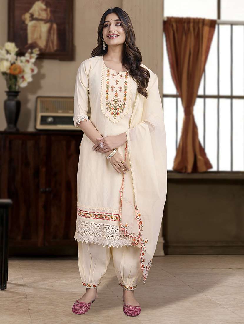 women three quarter sleeve kurta salwar with dupatta set