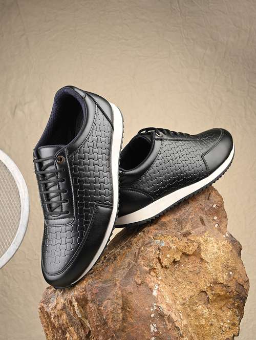 men black lace up casual shoes - 21948563 -  Standard Image - 0