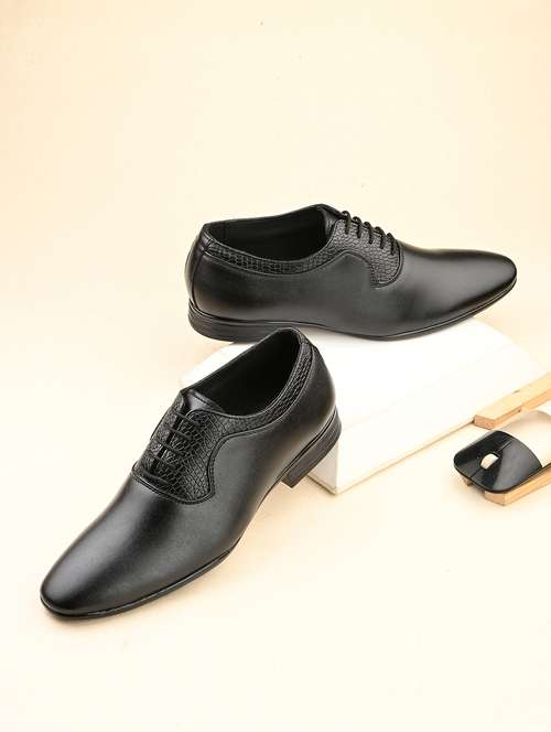 men black lace-up oxford - 21948591 -  Standard Image - 0