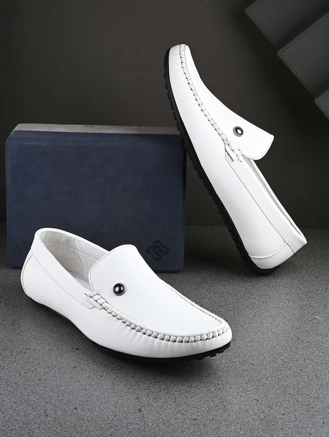 men white slip on loafer - 21948600 - Zoom Image - 0
