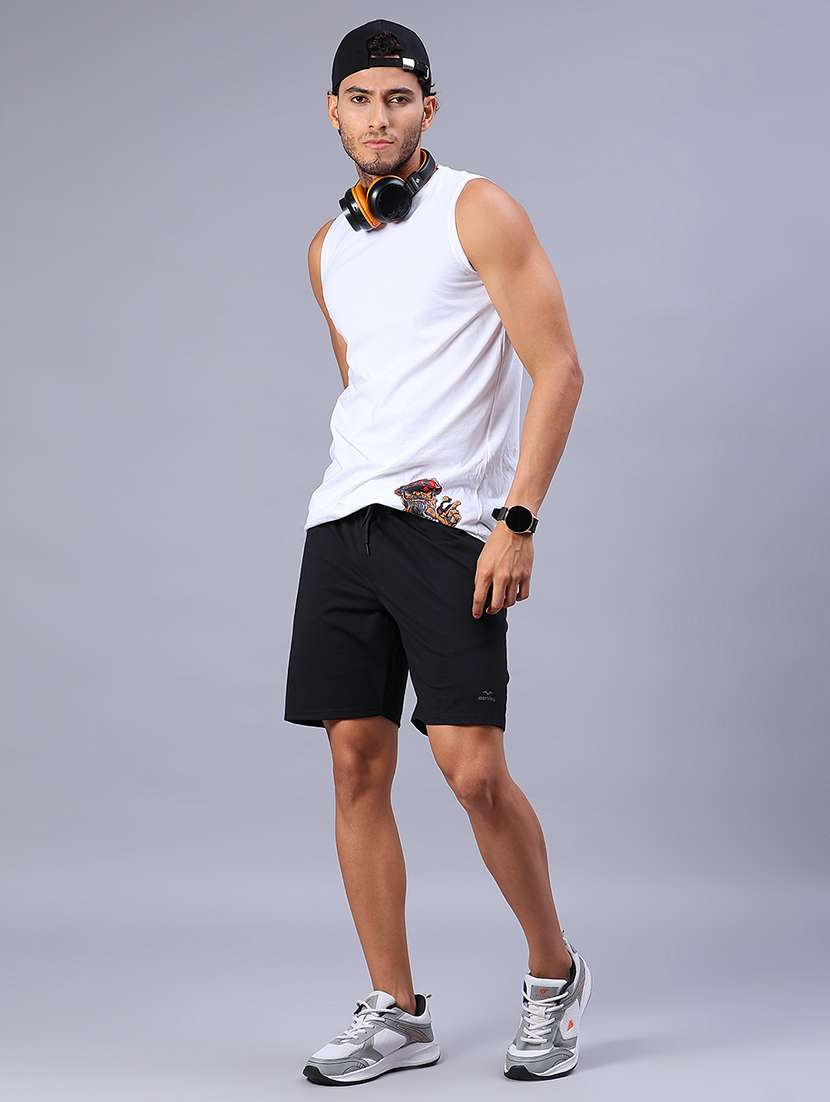 men solid mid rise regular fit sport shorts - 21948660 - Standard Image - 4