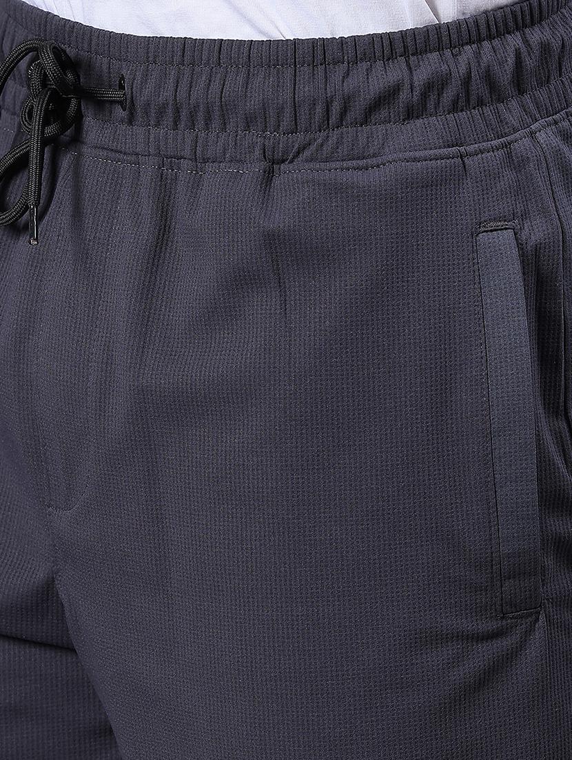 ens solid mid rise regular fit shorts - 21948662 - Standard Image - 4